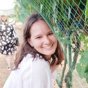 Meet your Posher, Courtney